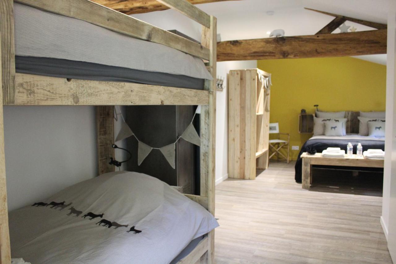 D'hotes Logis Charrier Le Petit Bignon Bed & Breakfast *